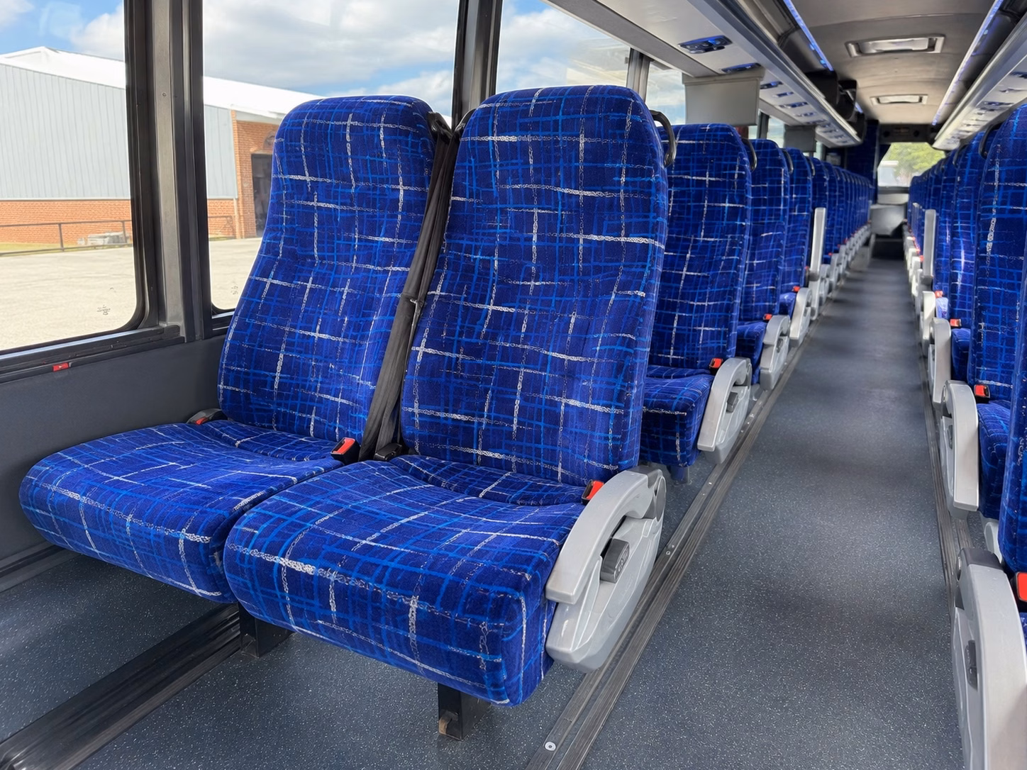 charter bus rentals for washburn university ichabods athletics events