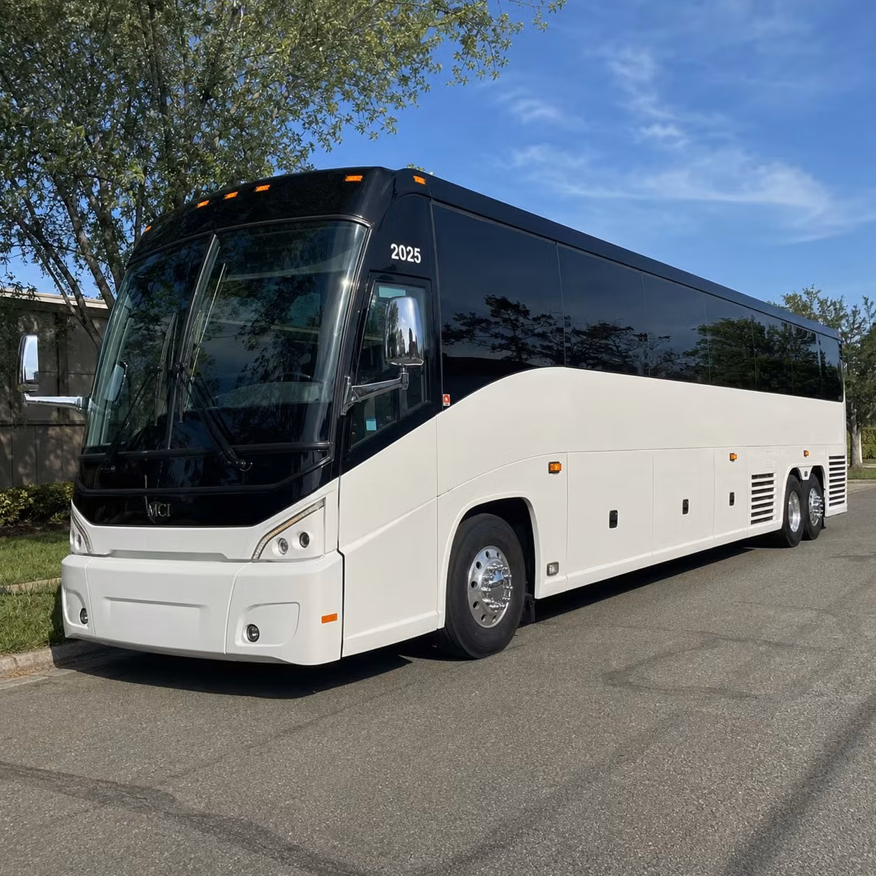 multi day charter bus rentals for topeka group travel and conferences