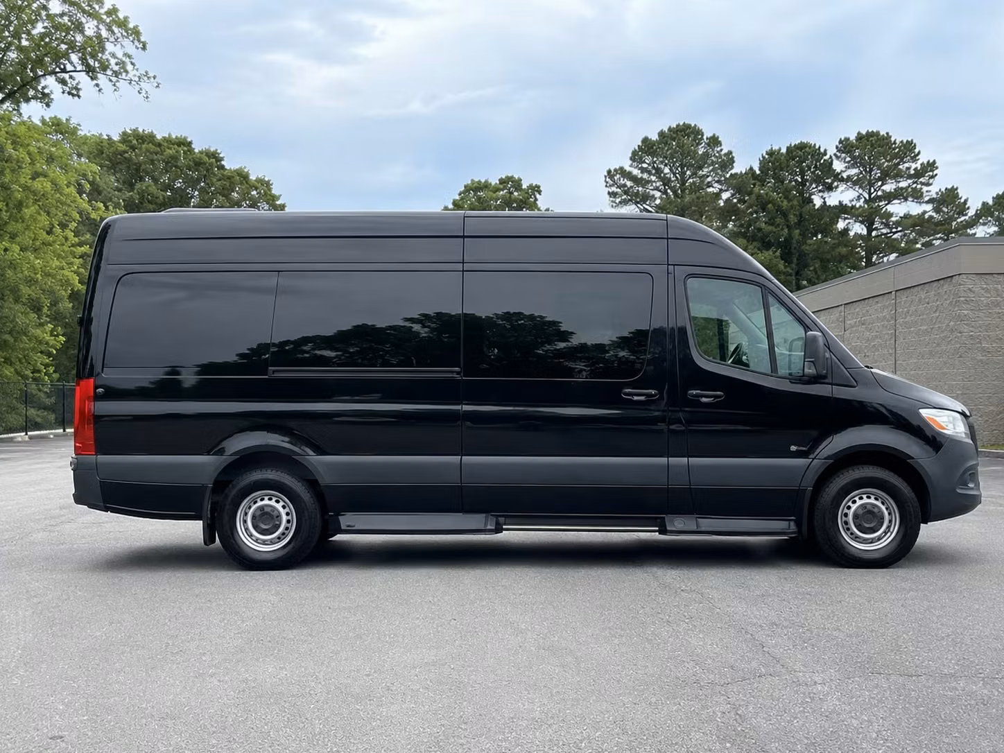topeka wedding shuttle services transportation